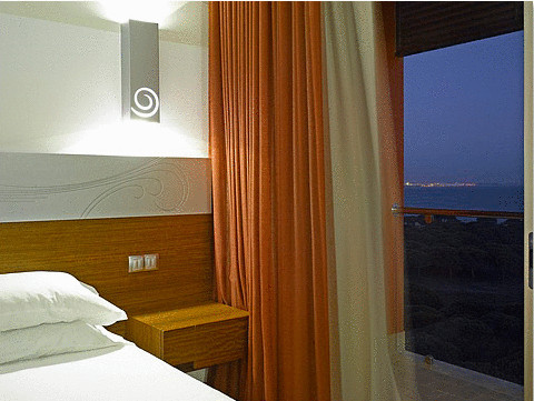 Deluxe Double or Twin Room with Sea View