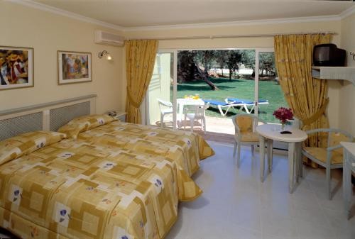 Executive Villa (2 Adults)