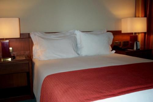 Superior Double/Twin Room with Extra Bed