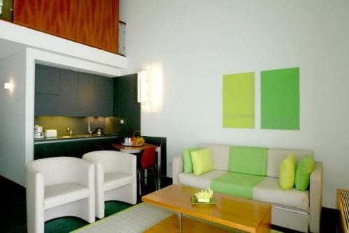 One-Bedroom Apartment (2 Adults)