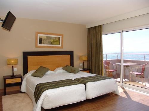 Deluxe Double or Twin Room with Sea View