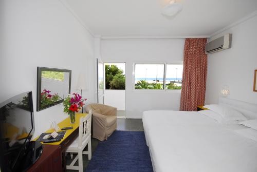 Double Room with Sea View and Balcony